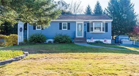 1 Dorothy Dr, Monroe, NY 10950