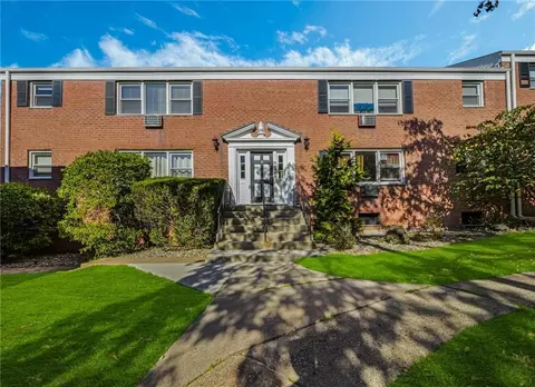 8 Lenox Ct #803, Ramapo, NY 10901