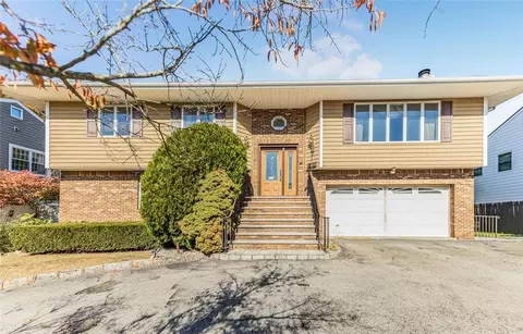 13 Aka 17 Fieldcrest Rd, Yonkers, NY 10707