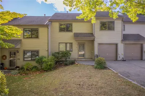 203 Hunters Run, Greenburgh, NY 10522