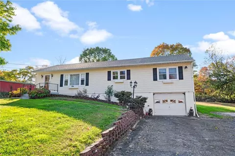 251 Mountain View Ave, Wallkill, NY 12589