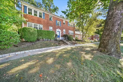 154 Underhill Ave #2B, Harrison, NY 10604