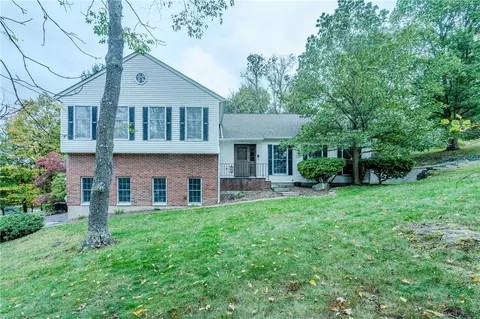 192 Pine Tree Rd, Monroe, NY 10950