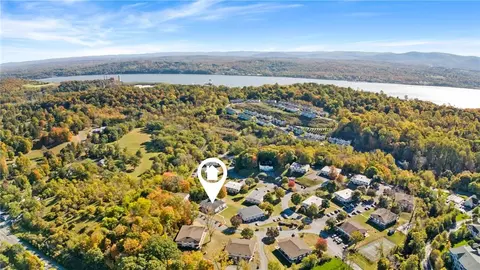 206 Baldwin Ln, Newburgh, NY 12550