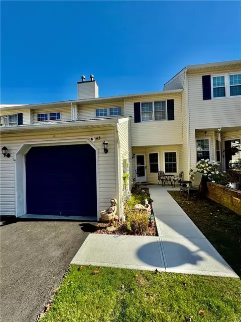 43 Winding Brook Dr #43, Walden, NY 12586