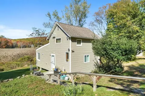 241 Smith Clove Rd, Woodbury, NY 10930