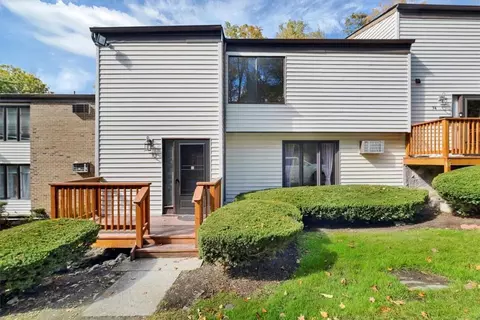 3 Hook Rd #73, Poughkeepsie, NY 12601