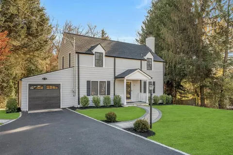 33 Chatham Rd, New Castle, NY 10514