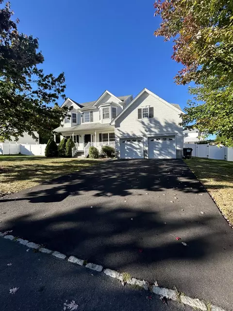 2824 Cherry Tree Way, New Windsor, NY 12553