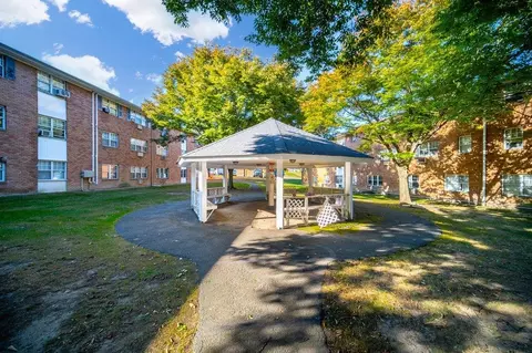 1103 Barclay Mnr #11C, Newburgh, NY 12550