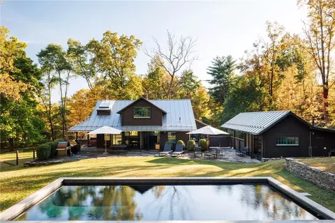 2626 Glasco Tpke, Woodstock, NY 12498