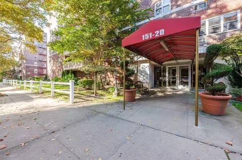 151-20 88th St #5C, New York, NY 11414