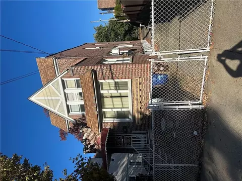 1912 Fowler Ave, New York, NY 10462