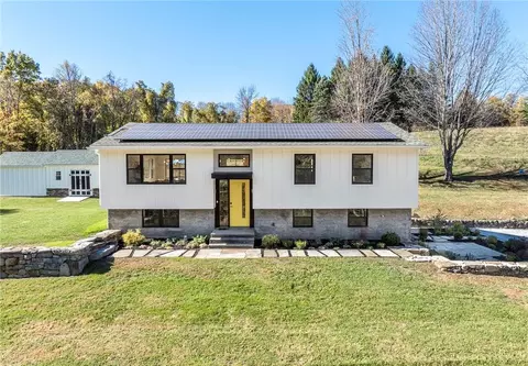 311 Hunns Lake Rd, Stanford, NY 12581