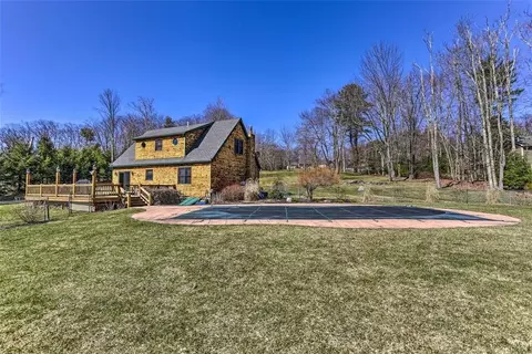 202 Old Glen Wild Rd, Glen Wild, NY 12738