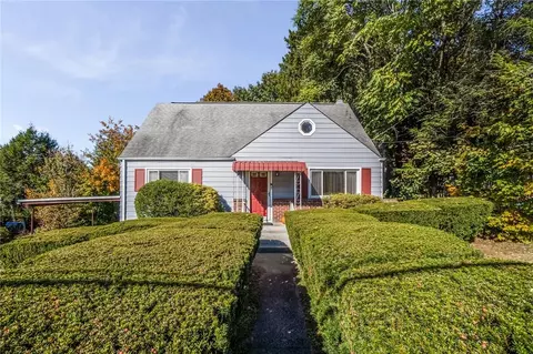 72 Allan St, Cortlandt, NY 10567