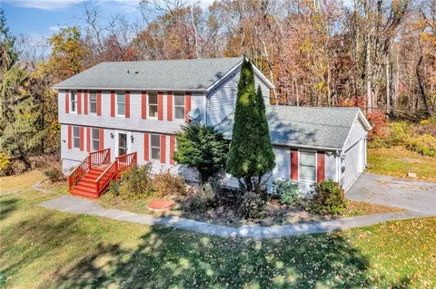 56 Sylvan Lake Rd, Beekman, NY 12533