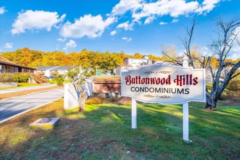 217 Concord Ln, Middletown, NY 10940