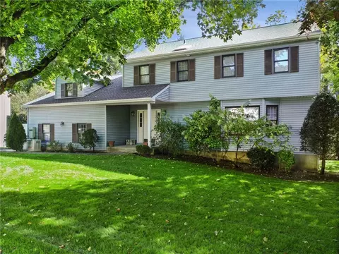 10 Anthony Ct, North Castle, NY 10504