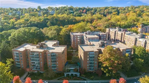 281 Garth Rd #C4E, Scarsdale, NY 10583