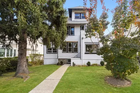 22 Ferdinand Pl, New Rochelle, NY 10801