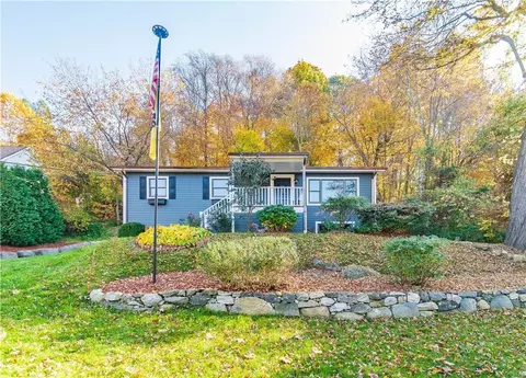 182 Shore Dr, Southeast, NY 10509