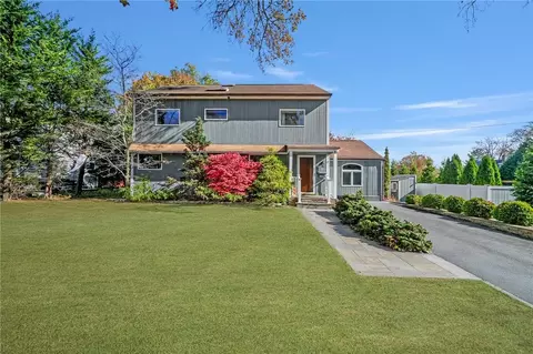 13 Jean Ln, Greenburgh, NY 10530
