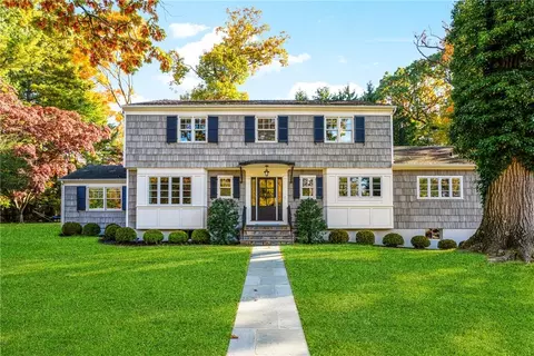 12 Split Tree Rd, Scarsdale, NY 10583