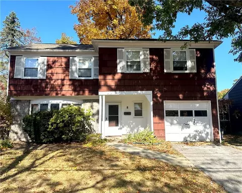8 Salem Pl, White Plains, NY 10605