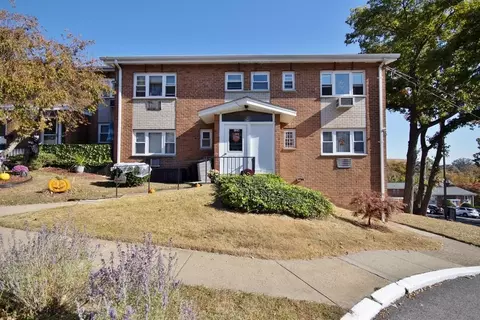 675 Pelham Rd #F3, New Rochelle, NY 10805