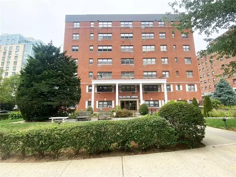 33 Barker Ave #4G, White Plains, NY 10601