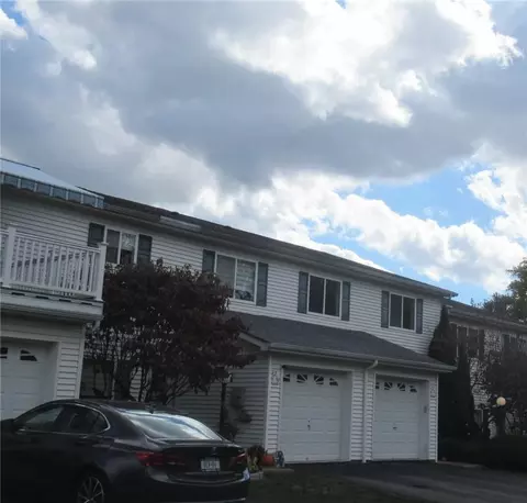 221 Tamerisk #246, New Windsor, NY 12553