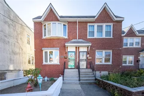 3036 Coddington Ave, New York, NY 10461