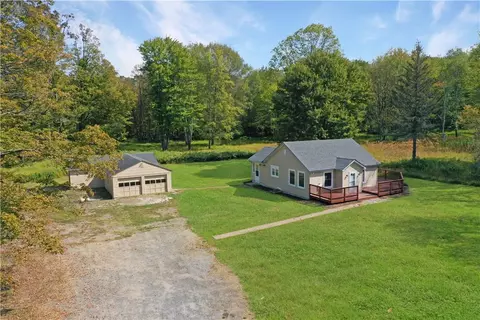 96 Tice Ln, Wallkill, NY 10941