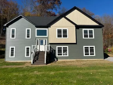 195 Rochdale Rd, Poughkeepsie, NY 12603