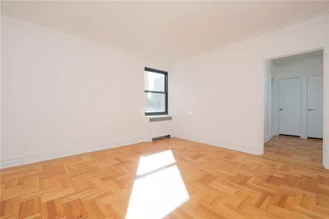 340 E Mosholu Pkwy S #6-E, New York, NY 10458