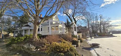 323 Lakeside Rd, Newburgh, NY 12550