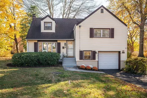 105 Harding St, Orangetown, NY 10913