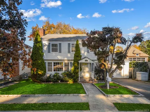 313 Heathcote Ave, Mamaroneck, NY 10543