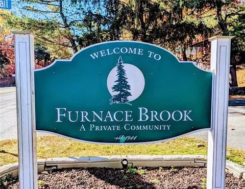 68 Furnace Trl, Greenwood Lake, NY 10925