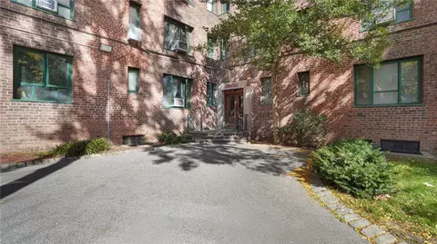 1562 Unionport Rd #MH, New York, NY 10462