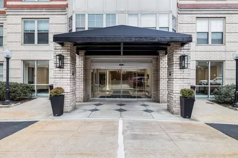 300 Mamaroneck Ave #128, White Plains, NY 10605