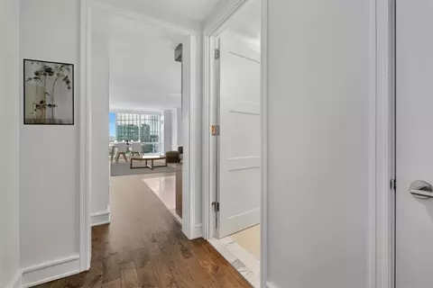 1 Renaissance Sq #16F, White Plains, NY 10601