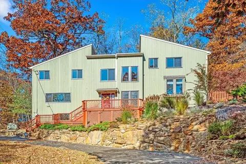 44 Hilldale Rd, Greenburgh, NY 10522