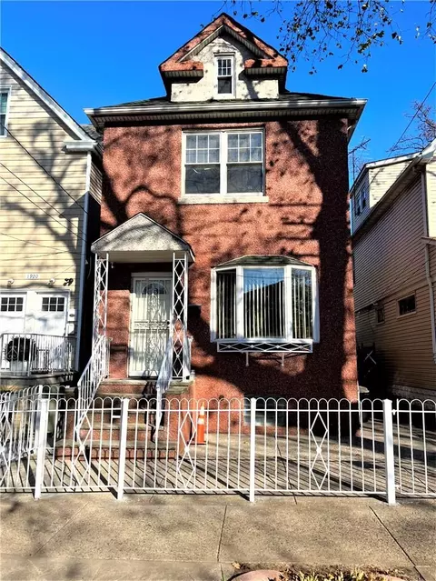 1918 Fowler Ave, New York, NY 10462