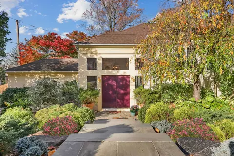 93 Tanglewylde Ave, Bronxville, NY 10708