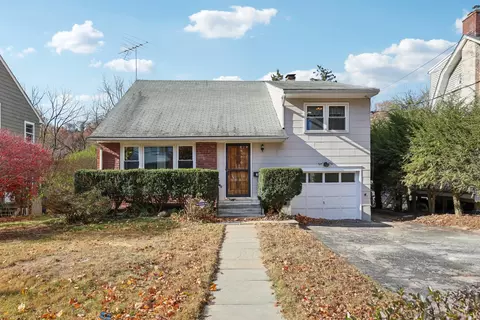 166 Washington Ave, Mount Pleasant, NY 10570
