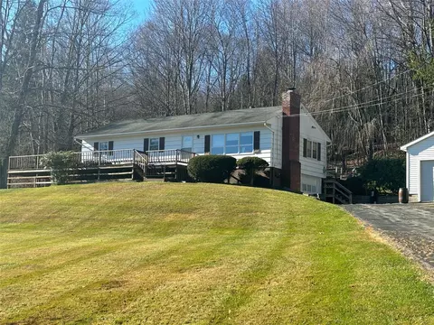 7003 State Route 42, Woodbourne, NY 12788