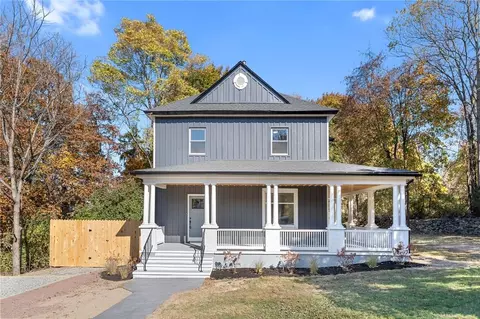 42 Cedar Ln, Cornwall, NY 12518