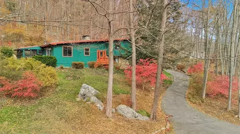 659 Peekskill Hollow Rd, Putnam Valley, NY 10579
